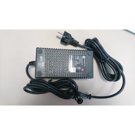 SBIG 90-240V to 12V and 5V DC Power Supply for the ST-7, 8, 9, 10 and 2000 CCD Cameras