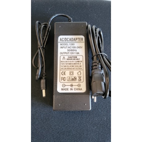 Alimentation universel secteur/12V 8A